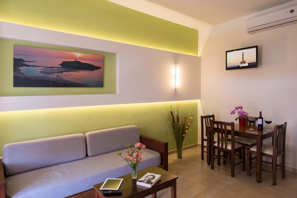 Oscar Suites & Village Agia Marina  Exterior photo